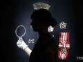 Королівська скарбниця: кому дістануться прикраси Єлизавети II