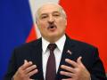 Лукашенко несподівано вирішив показати Заходу "миролюбність" Білорусі: що він вигадав