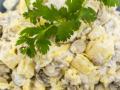 Рецепт салату з куркою, печерицями та ананасом