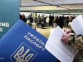 Українцям за кордоном можуть відмовити у видаванні паспорта: у МВС розповіли деталі