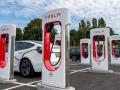 Tesla втрачає Британію: продажі впали на 60% за рік
