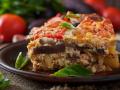М'ясна запіканка мусака: спрощений рецепт ситної болгарської вечері