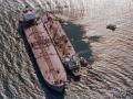 Росія перейменовує нафтові танкери, які потрапили під санкції США, - Bloomberg