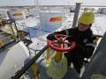 США та союзники тиснуть на низку країн через нафтові санкції проти Росії, - Reuters