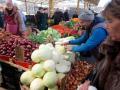 Овочі, яйця та гречка подешевшали: як змінилися ціни в Україні за місяць