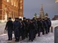 У РФ у новорічну ніч затримали тисячі мігрантів, щоб набрати "добровольців" на війну