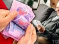 Уряд запровадив нові правила отримання пенсій: які зміни чекають на українців