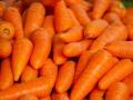 В Україні дешевшає морква: фермери розпродають запаси