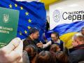 Українські чоловіки за кордоном: в Єврокомісії відповіли, чи будуть їх депортувати з ЄС