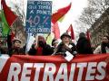 У Франції піднімуть пенсійний вік, що загрожує протестами