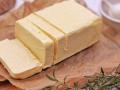 Збийте цей продукт — у вас вийде вершкове масло, в рази смачніше й дешевше за магазинне