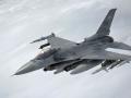 Мають 9 точок підвіски: у Defense Express пояснили, чому F-16 в Україні несуть лише 4 ракети