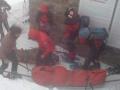 В Карпатах спасатели начали эвакуацию туристов с горы Поп Иван