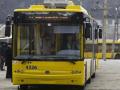 Во Львове общественный транспорт стал доступен только по спецпропускам 
