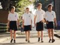 Как мальчикам в Британии разрешили надевать в школу юбки – СМИ