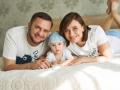 Ведучі каналу «Україна» показали наймиліші серцю фотографії