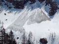 В Карпатах метр снега: спасатели предупредили о лавинной опасности