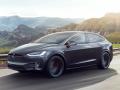 Tesla Model X отказывается опрокидываться 
