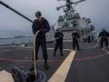 Американский эсминец Карни вошел в Черное море 