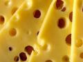 Перевіряємо якість твердого сиру в мікрохвильовці: підробку побачите відразу