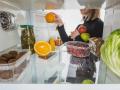 7 продуктів, які категорично заборонено класти у дверцята холодильника