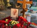 «Крест на могиле Жванецкого» оказался с соседней могилы Галины Волчек