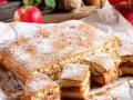 Пісний яблучний пиріг: рецепт корисної випічки