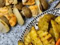 Картопля по-селянськи з курячими шашликами у духовці: домашній рецепт