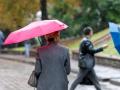 Грозові дощі не відступають, але тепло зберігатиметься: прогноз погоди на тиждень