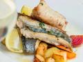 Риба по-французьки: рецепт в духовці — роботи на 5 хвилин, а смакує ідеально