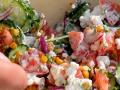 Рецепт трендового овочевого салату з запеченою кукурудзою