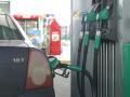 Цена на бензин должна упасть на 50 копеек - эксперт