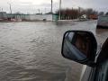 Дорогу под Киевом затопило на 1,5 метра 