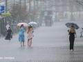 Погода в Україні продовжує погіршуватися: де будуть грози та град