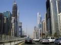 Автозаправки не нужны: в ОАЭ теперь можно вызвать «бензокурьера»