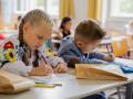 Як будуть вчитися діти в Україні з 1 вересня: формати та вимоги до шкіл