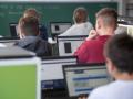 Оновлена інформатика. Українські школярі вивчатимуть ШІ та основи програмування: що відомо
