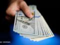 Пріоритет готівковій валюті: українці збільшили заощадження на 8 млрд доларів