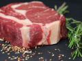 П'ять важливих помилок, які роблять майже всі у зберіганні та приготуванні м'яса