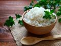 Іспанські кухарі не варять рис у воді: ось що використовують замість неї
