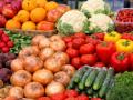 Ціни кусаються не на все: скільки коштують фрукти, ягоди та овочі в Києві