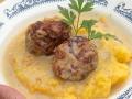 "Їжаки" по-закарпатськи: рецепт із картопляною кулешею