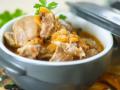 Тушковані курячі шлунки з овочами: бюджетний рецепт