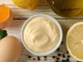Як приготувати домашній майонез без шкоди для фігури — рецепт, який підкорив соцмережі