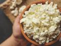 Домашній кисломолочний сир: рецепт нашвидкуруч