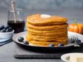 Готуємо гарбузові солоні та солодкі оладки за 15 хвилин: рецепти для сніданку