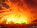 В Харьковской области пожар и взрывы на складе боеприпасов. Подозревают диверсию