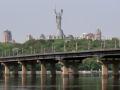 У Києві поновили автомобільний рух мостами Метро і Патона
