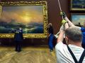 38 картин Айвазовского из Крыма вывезли в Москву
