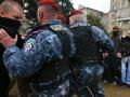 «Беркут» штурмует митингующих под Украинским домом